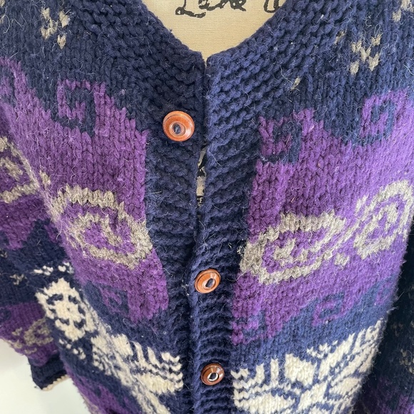 Vintage Earth Traders wool sweater - Picture 3 of 9